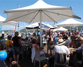 Live Entertainment At Magnetic Island - Accommodation ACT 2