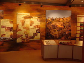 The Quinkan And Regional Cultural Centre - Accommodation ACT 2