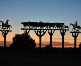 Long Paddock - Cobb Highway Touring Route - Accommodation ACT 1