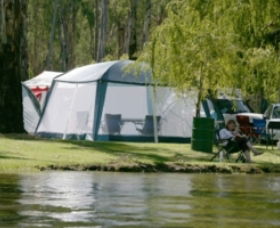 Long Paddock - Cobb Highway Touring Route - Accommodation ACT 2
