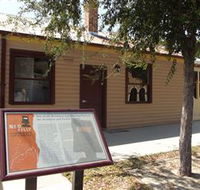 The Old Printery Building and The Bolt Exhibition - Accommodation ACT