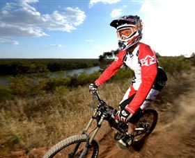 Narrandera Bike And Hike Track - Accommodation ACT 3