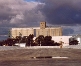 Co-operative Bulk Handling (CBH) Wheat Storage And Transfer Depot - Accommodation ACT 1
