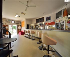 The Farmers Inn At Burrumbuttock - Accommodation ACT 2