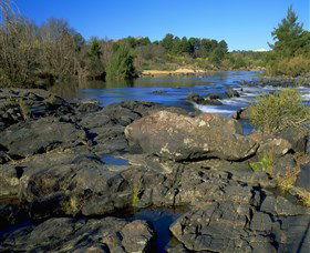 Kambah Pool To Pine Island - Accommodation ACT 0