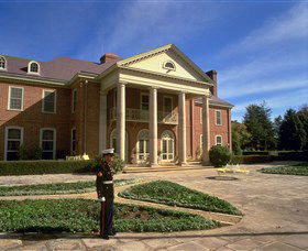 United States Of America, Embassy Of The - Accommodation ACT 1