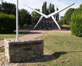 Southern Cloud Memorial - Accommodation ACT 0
