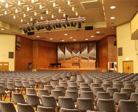 Wollongong Town Hall - Accommodation ACT 0