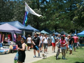 Coolangatta Art And Craft Markets - Accommodation ACT 0