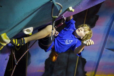 Centre Of Gravity - Accommodation ACT 10