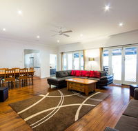 The Retreat Port Stephens - Accommodation ACT