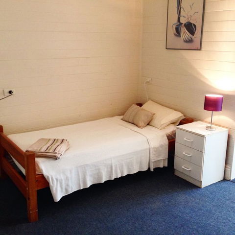 Estreet Guesthouse - Accommodation ACT 0