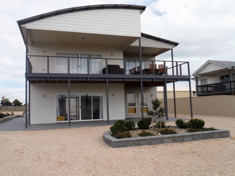 Ocean Swell - Accommodation ACT 1