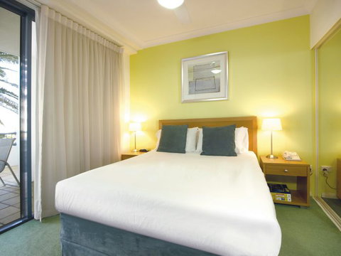 Oaks Calypso Plaza - Accommodation ACT 1