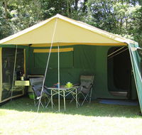 Kendall Kampers - Accommodation ACT