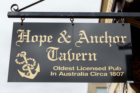 Old Hobart Pub Walking Tour - Accommodation ACT 5