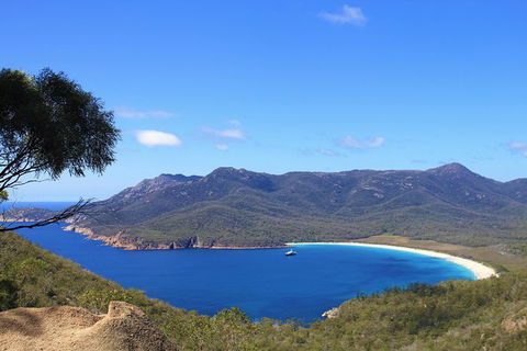 Wineglass Bay & Freycinet NP Full Day Tour From Hobart Via Richmond Village - Accommodation ACT 1