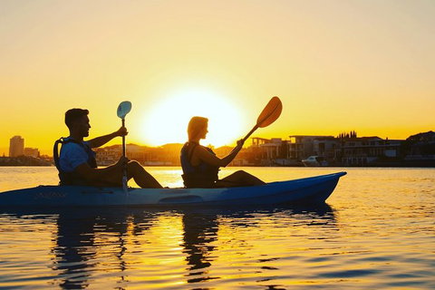Surfers Paradise Sunset Kayak Tour - Accommodation ACT 0