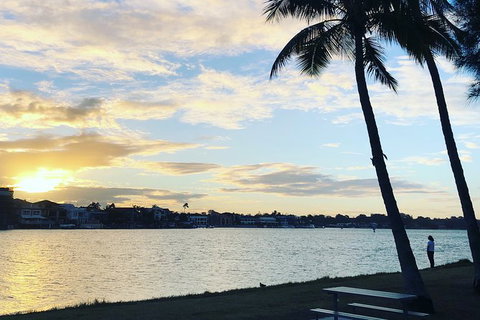 Surfers Paradise Sunset Kayak Tour - Accommodation ACT 4