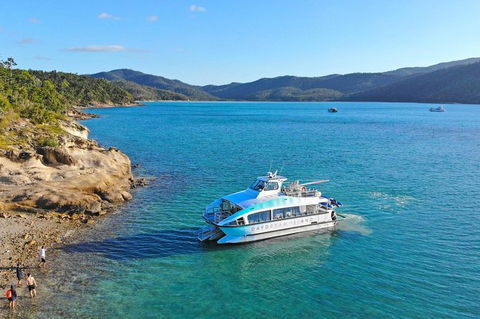 Whitsunday Island Boat Adventure - Accommodation ACT 6