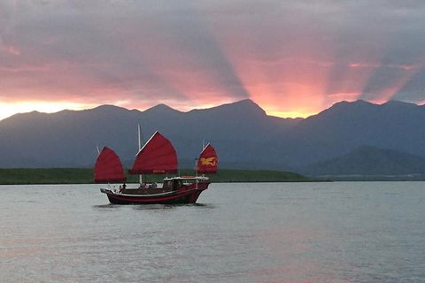Shaolin Sunset Sailing Aboard Authentic Chinese Junk Boat - Accommodation ACT 1