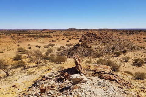 Chambers Pillar And Rainbow Valley 1 Day 4WD Tour - Accommodation ACT 15