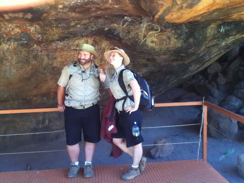Full Uluru Base Walk At Sunrise Including Breakfast - Accommodation ACT 8