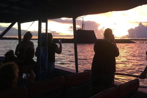 Tropical Light Tropical Bite - Twilight Cruise And CHOW Dinner - Accommodation ACT 8