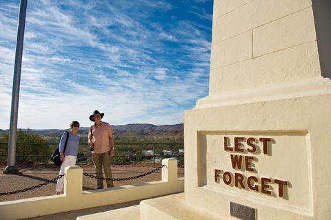 Anzac Hill - Accommodation ACT 2