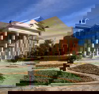 Embassy Drive - Accommodation ACT