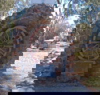Jindera Pioneer Cairn - Accommodation ACT