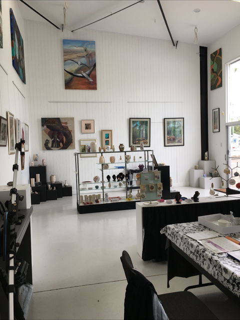 Julesart Studio/Gallery - Accommodation ACT 0