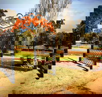 Lockhart Love Locks - Accommodation ACT