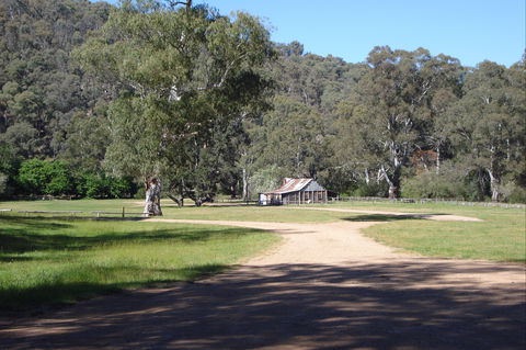 Fry's Hut - Accommodation ACT 1