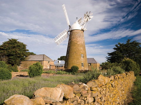 Heritage Highway - Accommodation ACT 2