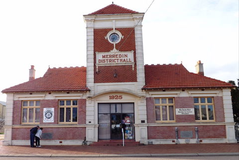 Merredin Town Hall - Accommodation ACT 0