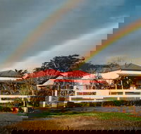 Stefani Hilltop Gallery - Accommodation ACT