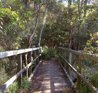 Awaba Bay Foreshore Walk - Accommodation ACT