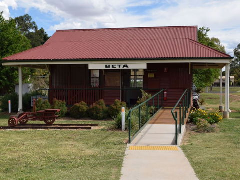 Beta Hut And Railway Memorabilia - Accommodation ACT 0