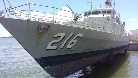 HMAS Gladstone - Accommodation ACT 0