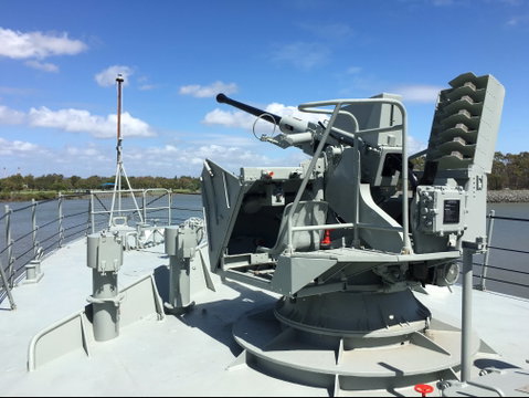 HMAS Gladstone - Accommodation ACT 2