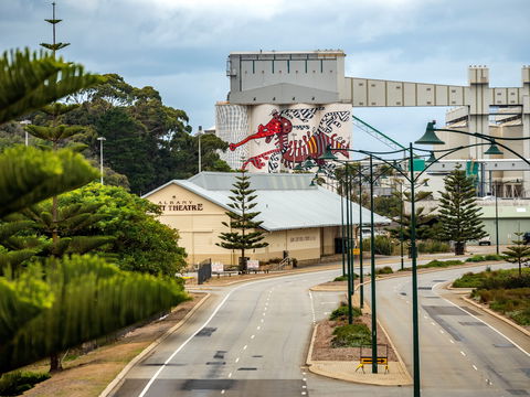 PUBLIC Silo Trail: Albany - Accommodation ACT 2
