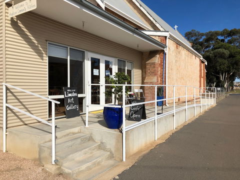 Anglican Community Cafe, Limestone Art Gallery & Cornish Garden - Accommodation ACT 1