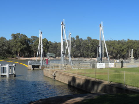 Lock 10 And Weir - Accommodation ACT 0
