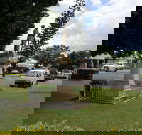 Miriam Vale War Memorial - Accommodation ACT