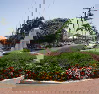 Yeppoon War Memorial - Accommodation ACT