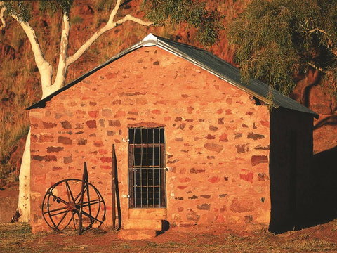 Barrow Creek - Accommodation ACT 2