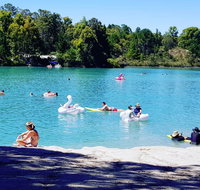 Black Diamond Lake - Accommodation ACT