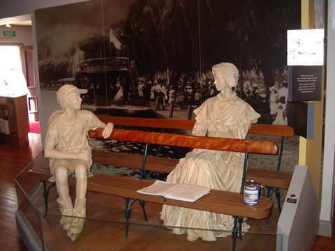 Golden City Paddle Steamer And Museum - Accommodation ACT 2