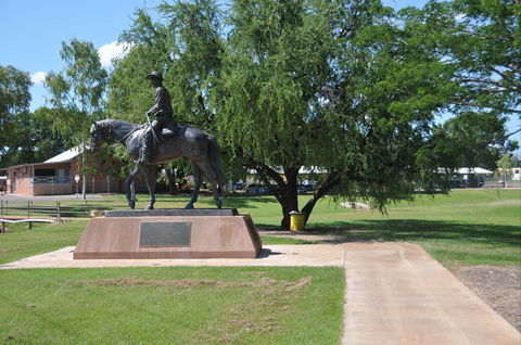 Stockmans Pioneer Memorial Katherine Icon - Accommodation ACT 0